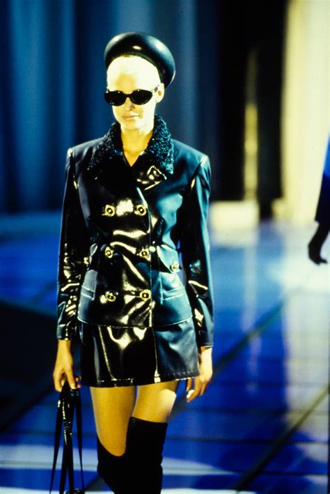 sfilata fall winter 94 gianni versace|Versace Fall 1994 Ready.